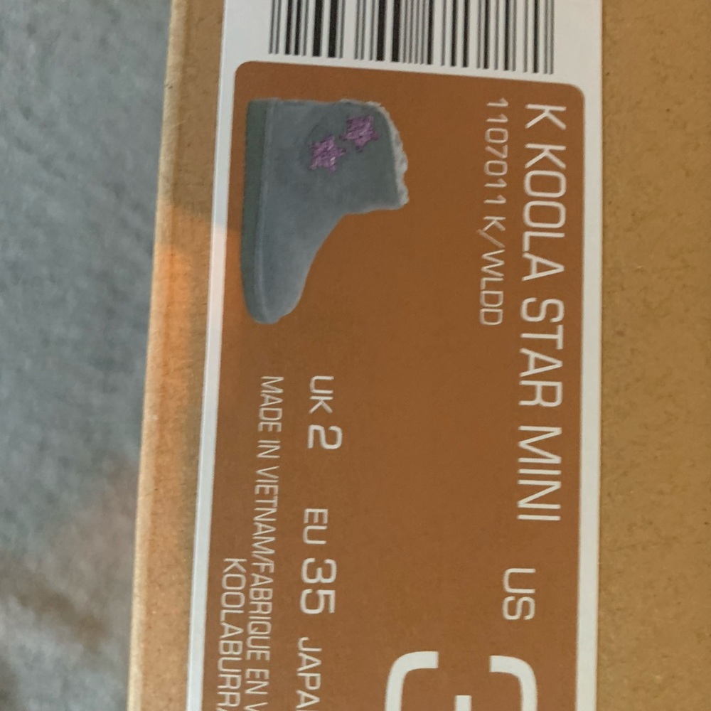 Kids size 3 gray koola star mini